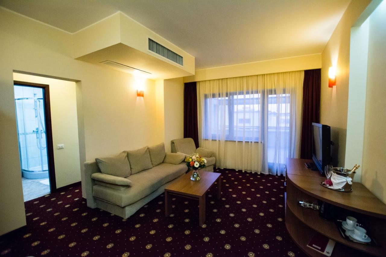 Hotel Ferdinand Constanţa Eksteriør billede